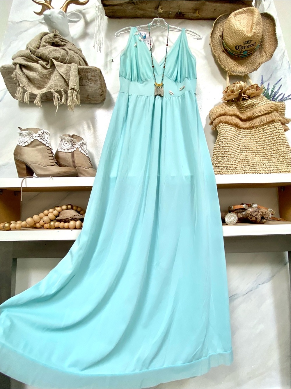 Dreamy prairie boho maxi dress w floral detailing shabby chic Country vibe